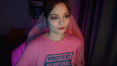 lola online show from January 12, 2025, 6:06 am