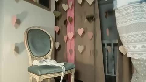 lola_belgium online show from February 16, 2026, 6:42 am