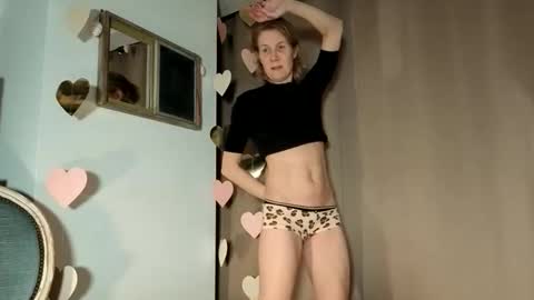 lola_belgium online show from March 14, 2026, 5:51 pm