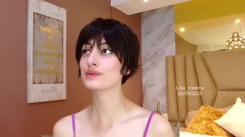 Lola online show from September 24, 2025, 1:14 pm
