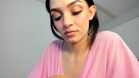 Snapshot of lola_kamila chatting on February 18, 2025, 1:21 am Lola Kamila online show from February 18, 2025, 1:21 am