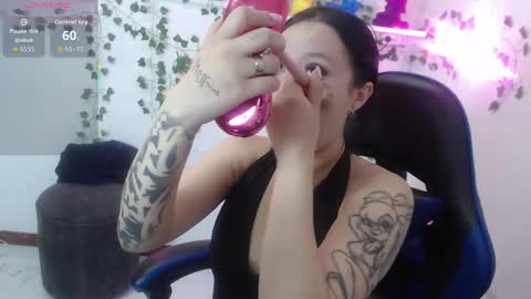 Lola  online show from May 28, 2026, 2:14 pm