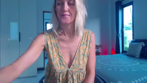 Lola online show from March 14, 2026, 11:54 pm