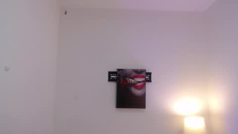 lolaandcamille online show from November 17, 2025, 6:57 pm