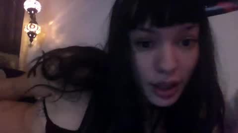 Snapshot of lolaandthegun chatting on February 7, 2026, 11:58 am LolaAndTheGun online show from February 7, 2026, 11:58 am