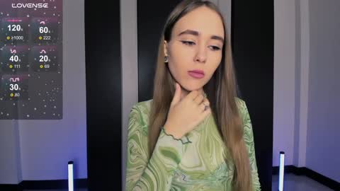 Lola3 online show from December 16, 2024, 7:54 pm