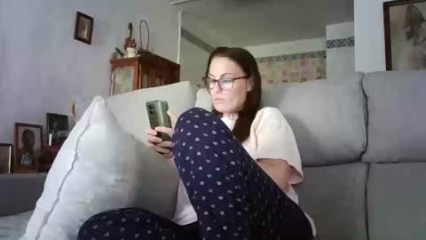 LOLA HUESO y ERIC online show from May 11, 2026, 3:07 pm