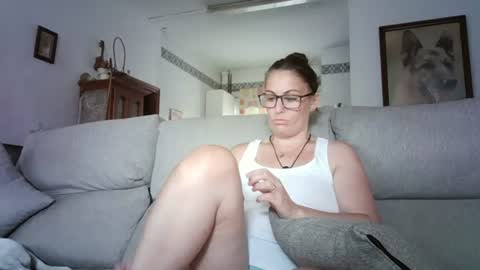 Snapshot of lolahueso chatting on July 13, 2026, 8:06 am LOLA HUESO y ERIC online show from July 13, 2026, 8:06 am