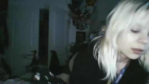 Snapshot of lolalixx6969 chatting on December 10, 2024, 2:59 am Lola Lixx online show from December 10, 2024, 2:59 am