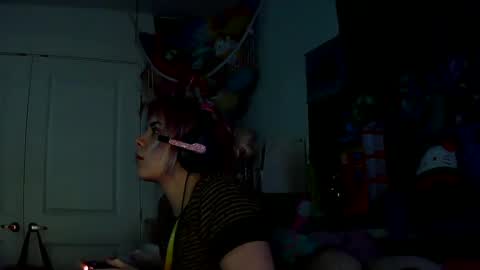 Snapshot of lolalixx6969 chatting on February 7, 2025, 5:41 am Lola Lixx online show from February 7, 2025, 5:41 am