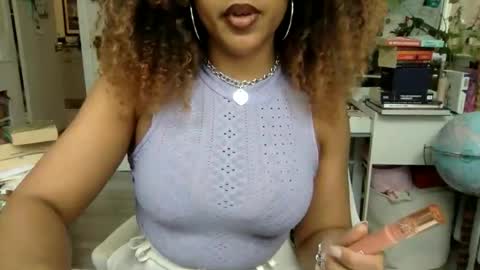 Snapshot of lolalustful chatting on May 22, 2026, 2:01 pm Lola Lustful online show from May 22, 2026, 2:01 pm