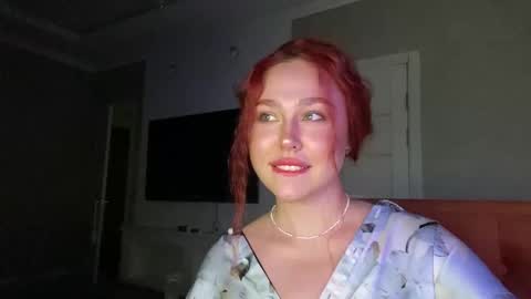 Lola online show from September 9, 2025, 1:32 pm