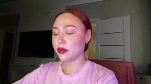 Lola online show from September 16, 2025, 1:12 pm