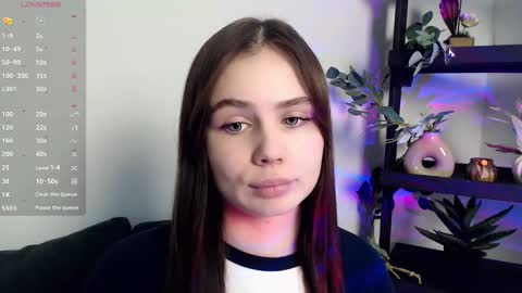 lolapalmer_ online show from December 5, 2024, 10:12 pm