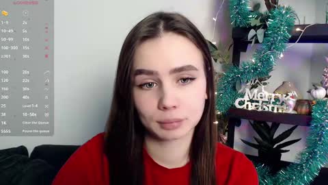 lolapalmer_ online show from January 4, 2025, 7:44 pm