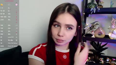 lolapalmer_ online show from January 18, 2025, 7:37 pm