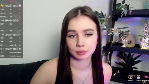 lolapalmer_ online show from February 12, 2025, 12:37 am