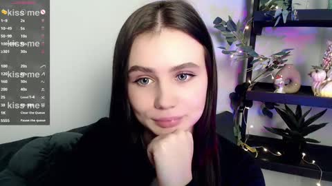 lolapalmer_ online show from February 21, 2025, 10:26 pm