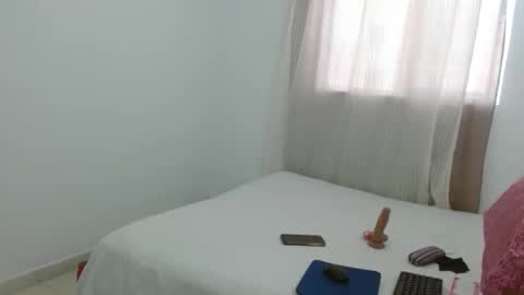 Snapshot of lolascarlettt chatting on November 8, 2025, 8:18 pm lolascarlettt online show from November 8, 2025, 8:18 pm