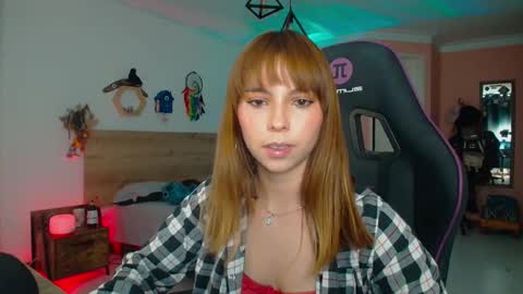 Lola doll online show from September 20, 2025, 7:04 pm