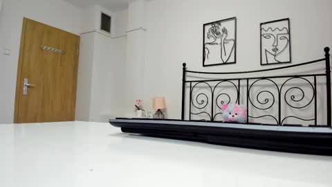 Lolla online show from December 3, 2025, 6:10 am