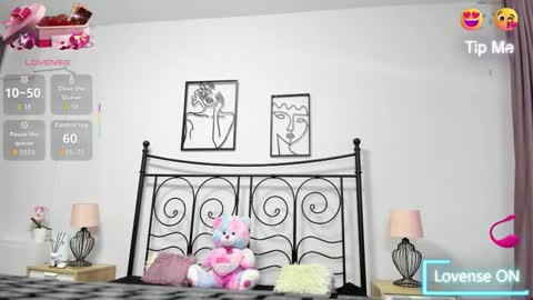 Lolla online show from December 17, 2025, 6:08 am