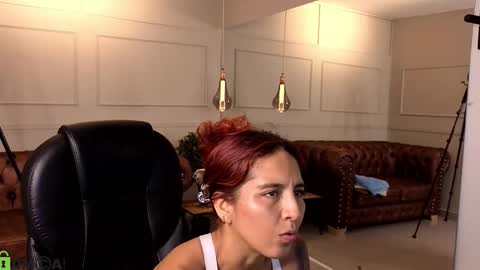 Rose online show from October 28, 2025, 3:32 am