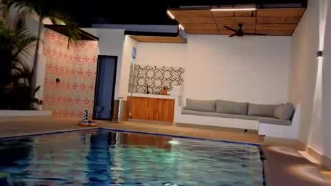 Rose online show from October 29, 2025, 4:59 am