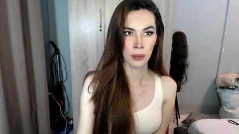 Snapshot of lolly_lips69 chatting on January 20, 2025, 1:07 am hana online show from January 20, 2025, 1:07 am