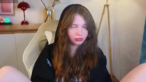 Snapshot of lolly_pump chatting on October 9, 2025, 3:21 pm Mona online show from October 9, 2025, 3:21 pm