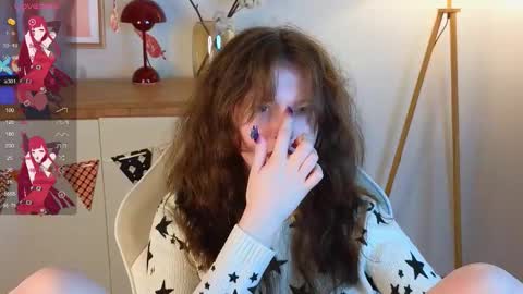 Snapshot of lolly_pump chatting on November 3, 2025, 2:29 pm Mona online show from November 3, 2025, 2:29 pm