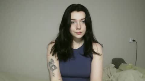 Snapshot of lollylol11 chatting on November 5, 2025, 1:55 pm Lilly online show from November 5, 2025, 1:55 pm