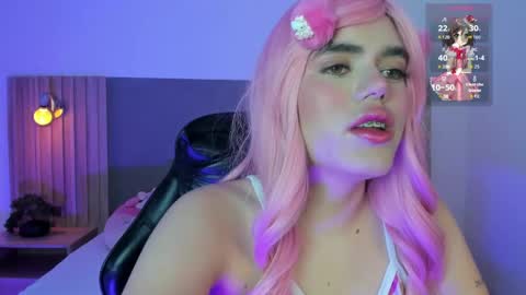 L O L Y online show from May 20, 2026, 2:07 am
