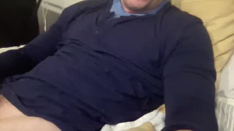 Snapshot of london1480 chatting on December 25, 2024, 12:37 am london1480 online show from December 25, 2024, 12:37 am