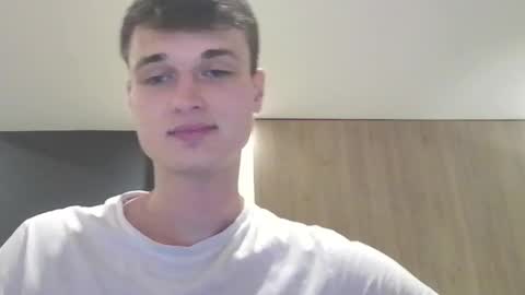 london_tomy online show from October 4, 2025, 1:14 am