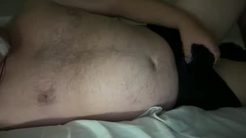Snapshot of londonbearlover chatting on October 19, 2025, 9:04 pm londonbearlover online show from October 19, 2025, 9:04 pm