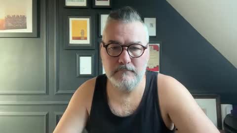 EnglishBear online show from February 4, 2026, 11:05 am