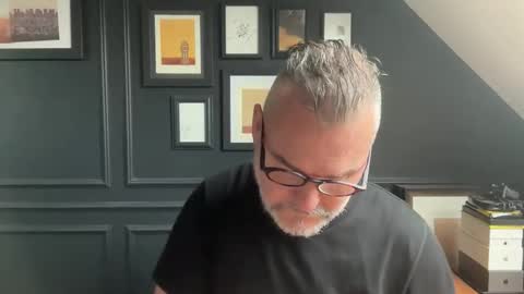 EnglishBear online show from February 11, 2026, 10:09 am