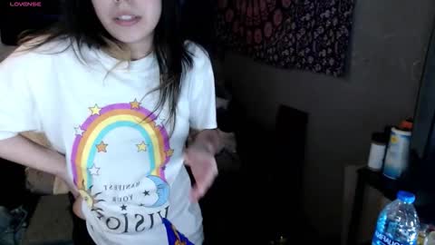 londonray online show from November 24, 2025, 4:56 am