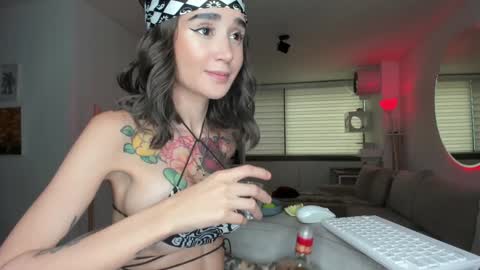 SABRINA online show from February 2, 2025, 9:56 pm