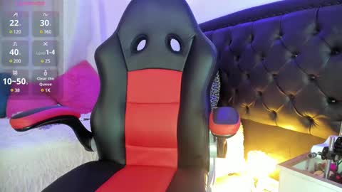 Snapshot of lonely_shewolf chatting on February 27, 2025, 8:20 pm Jennifer online show from February 27, 2025, 8:20 pm