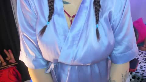 Snapshot of lonely_shewolf chatting on September 19, 2025, 9:26 pm Jennifer online show from September 19, 2025, 9:26 pm