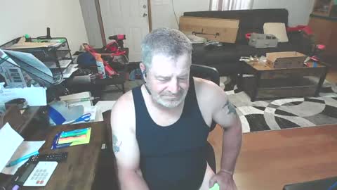 Snapshot of lonelybrad69 chatting on July 31, 2026, 11:37 pm lonelybrad69 online show from July 31, 2026, 11:37 pm