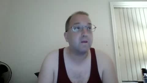 Snapshot of lonelyman91775 chatting on June 13, 2026, 9:51 am Lonely Man online show from June 13, 2026, 9:51 am