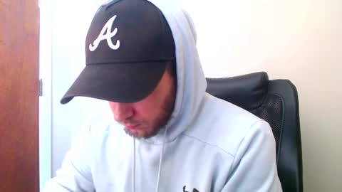 Snapshot of long_18 chatting on November 6, 2025, 3:57 pm Long18 online show from November 6, 2025, 3:57 pm