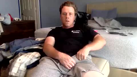 longjohnsilverskin online show from April 6, 2026, 7:04 pm