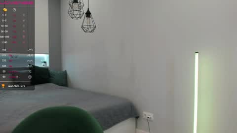 Snapshot of longoriaeva chatting on May 8, 2026, 11:15 am Eva online show from May 8, 2026, 11:15 am