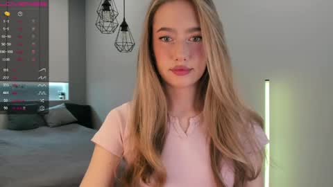 Snapshot of longoriaeva chatting on May 15, 2026, 4:03 pm Eva online show from May 15, 2026, 4:03 pm