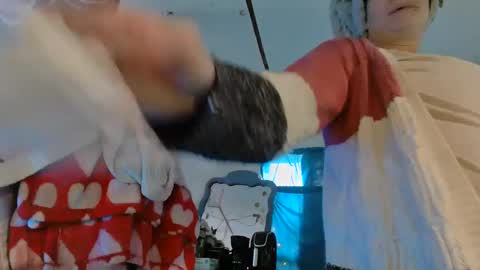 Londoncashmere69  online show from February 28, 2025, 3:59 pm