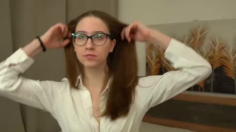 Hanna online show from March 2, 2025, 7:56 pm